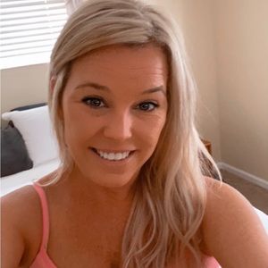 Meet your Posher, Wendie